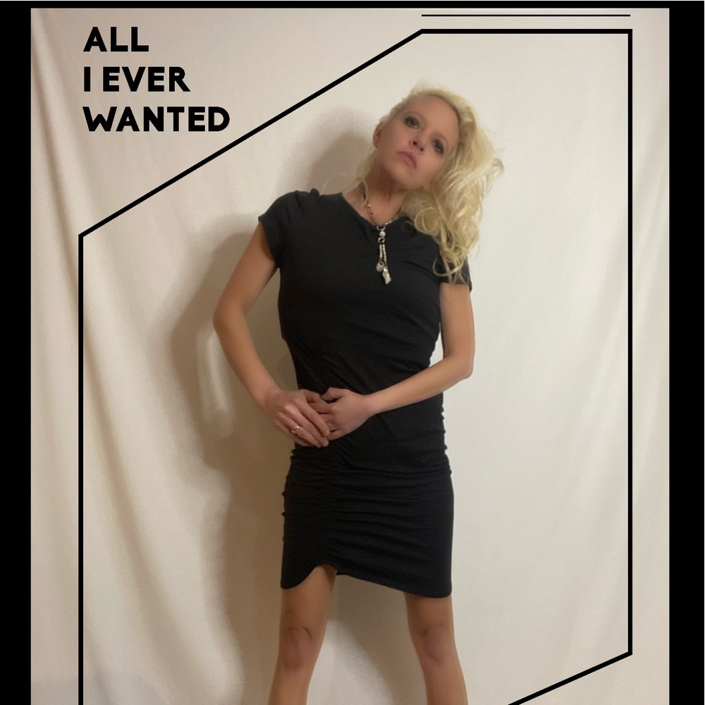 Perfect Black Dress never worn - Picture 1 of 4